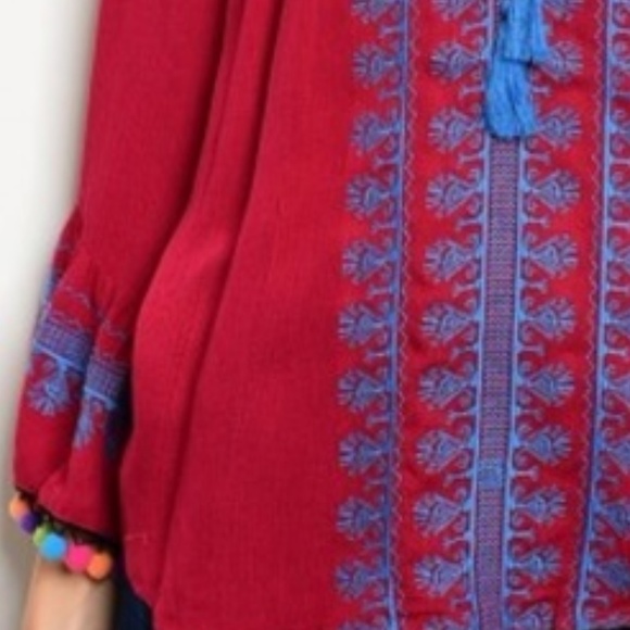 BURGUNDY TOP WITH EMROIDERING - Picture 3 of 3